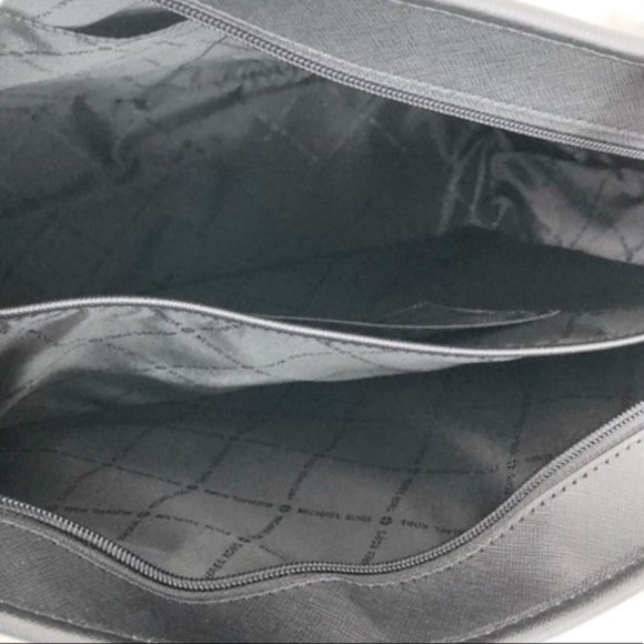 Michael Kors Black Saffiano Leather Large Tote NWT - Picture 2 of 8